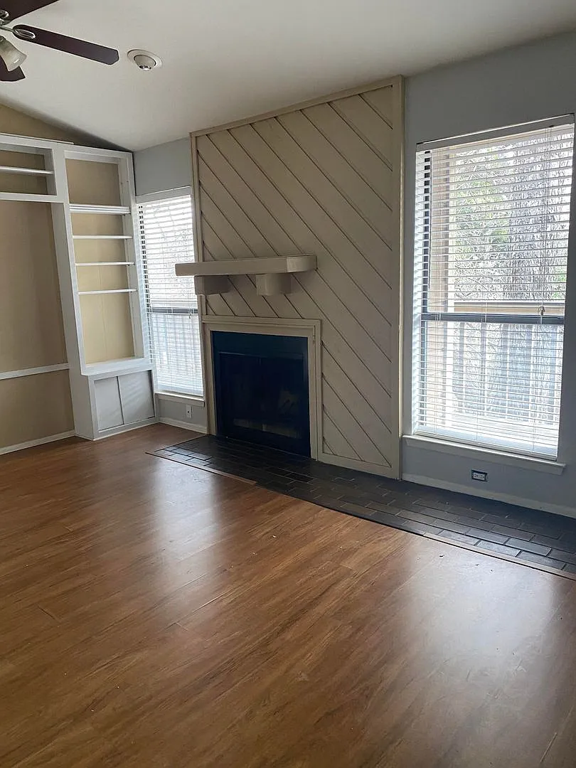 Building Photo - 612 Park Pl #301