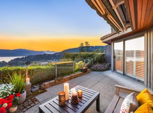 5360 Meadfeild Rd, West Vancouver, BC V7W3E5