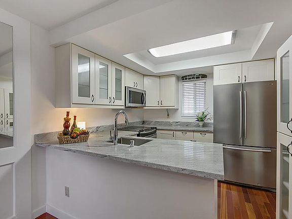 2nd image of 10015 NE 12th St APT 114