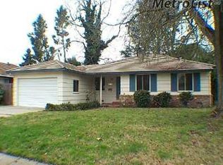 1120 34th Ave, Sacramento, CA 95822