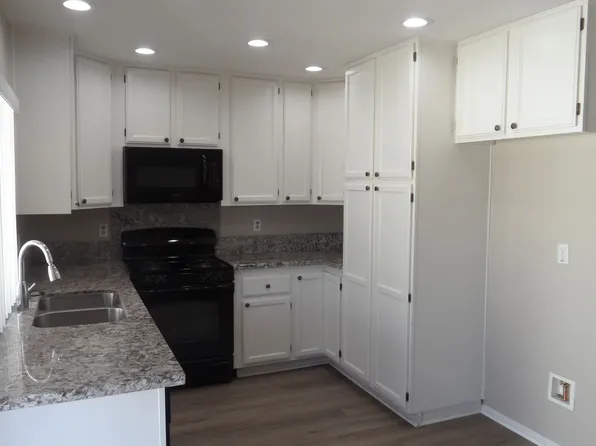 2862 N Cottonwood St Unit 3, Orange, CA 92865