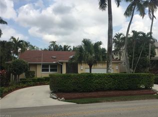 1335 Sandpiper St, Naples, FL 34112