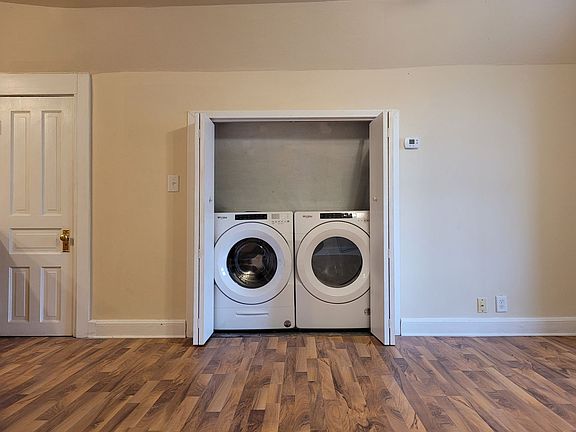 3rd image of 1901-03 E Newberry Blvd #1903A