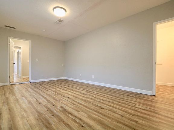 5th image of 7424 Fleming Ave