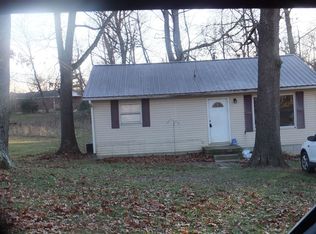 776 Chandler Ave, Radcliff, KY 40160