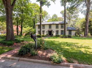 3300 Round Hill Rd, Greensboro, NC 27408