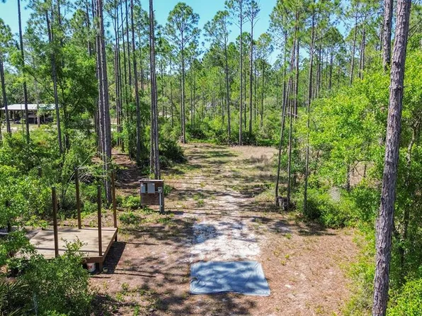 1360 NE Oak Pond Cir, Steinhatchee, FL 32359