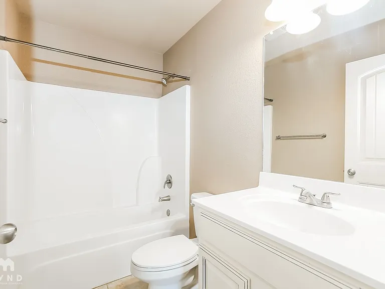 155 Harvick Cir — Photo 16