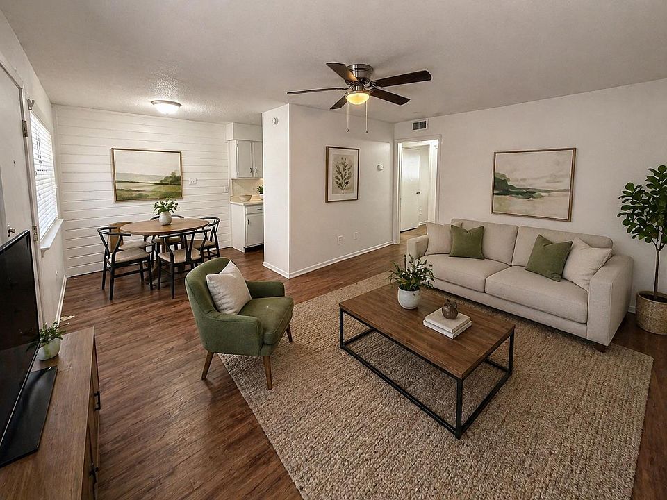 1st image of 2704 Salado St #103