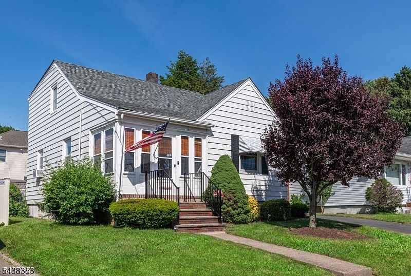 1st image of 65 Harding Ave