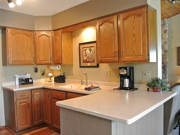 5th image of 10058 Woodcrest Dr