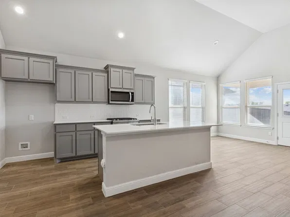 525 Bighorn Pass, Denton, TX 76210