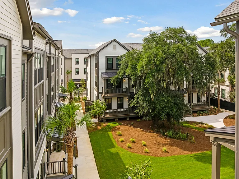 Fenland Townhomes — Photo 37