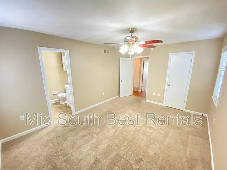 7170 Lamesa Ln — Photo 9
