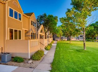 1575 Wayzata Blvd W #F, Long Lake, MN 55356