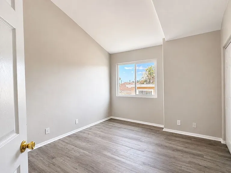 14714 S Budlong Ave #4 — Photo 21