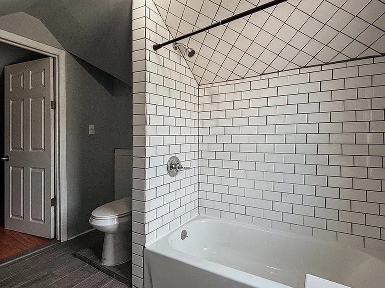 15 Brown Ave — Photo 11