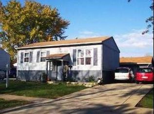 212 Ridge Cir, Streamwood, IL 60107