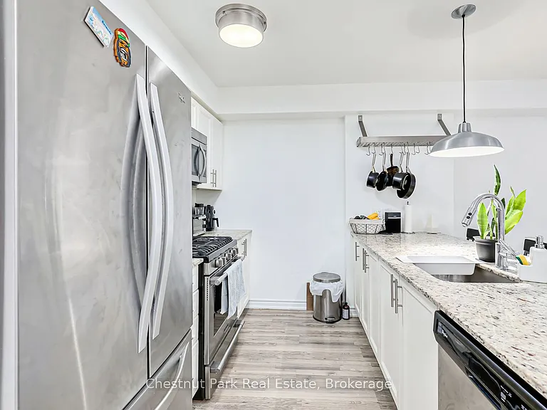 4 Anchorage Cres #105 — Photo 14