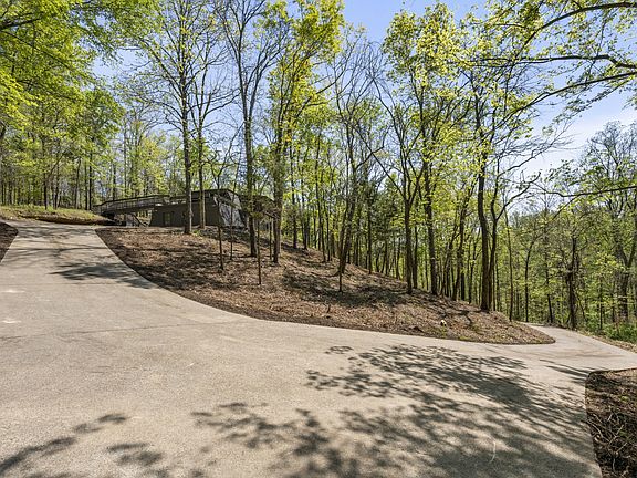 47th image of 7711 Steeplechase Ct