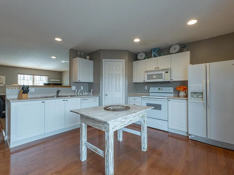 6466 Nottinghill Trail Dr — Photo 15