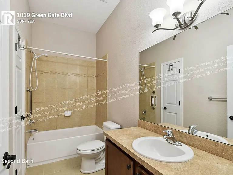 1019 Green Gate Blvd — Photo 14