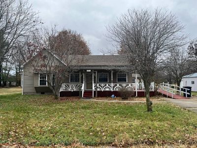 201 Center St, Cisne, IL, 62823