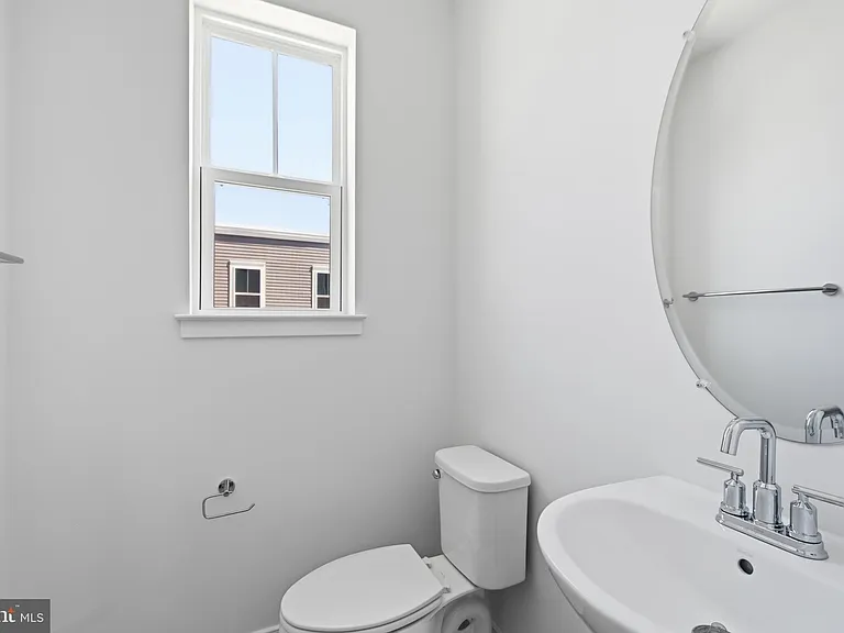 18002 Alicia Ave — Photo 12
