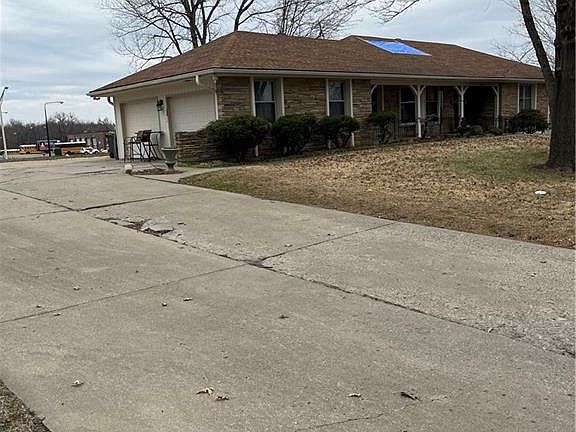 2nd image of 6238 Troup Ave