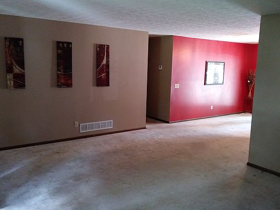 3rd image of 3457 Sanford Ave