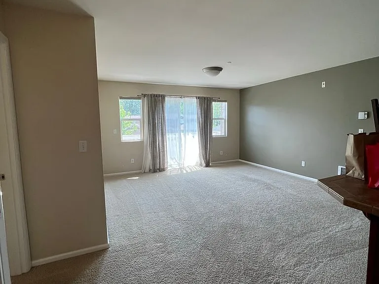 375 Tremont Ave #201 — Photo 9