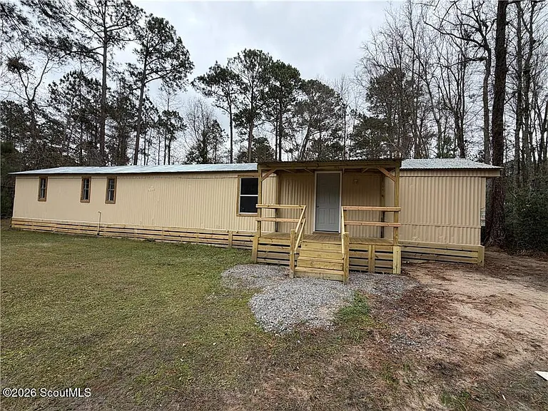1222 White Dr N #E — Photo 1