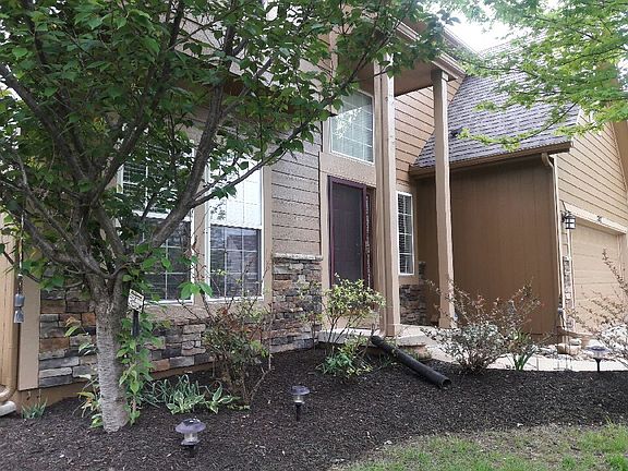 3rd image of 23527 W 54th Ter
