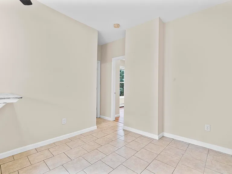 287 Crown St #1 — Photo 11