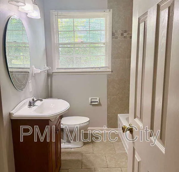 322 Arrington St — Photo 14