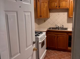 8 Malden St #11416618, Worcester, MA 01606