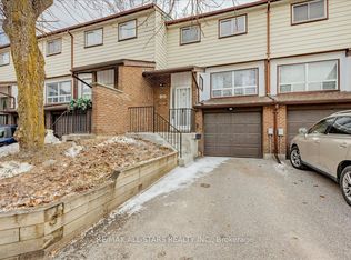 63 Ferris Ln #B11, Barrie, ON L4M 5C4