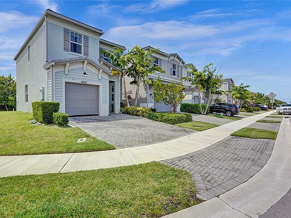 2nd image of 4801 NW 48th Terrace