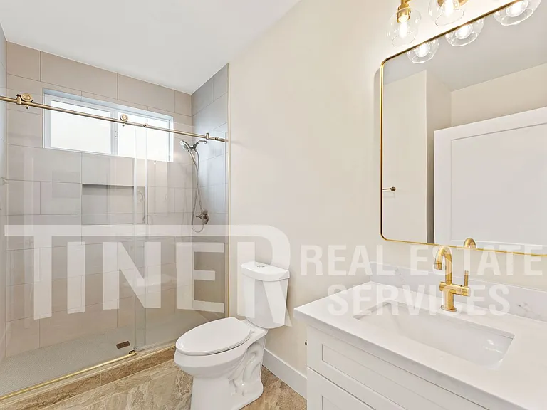 1314 Q St #5 — Photo 12