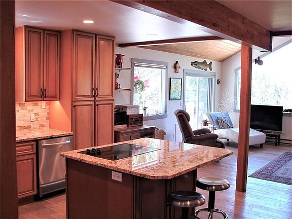 5th image of 392 Timberlane Cir