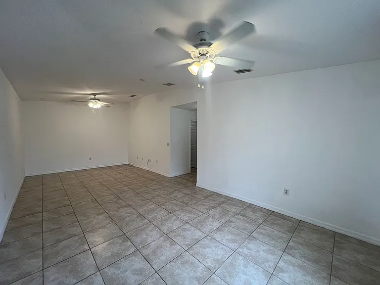 4412 Sherwood Forest Dr — Photo 6