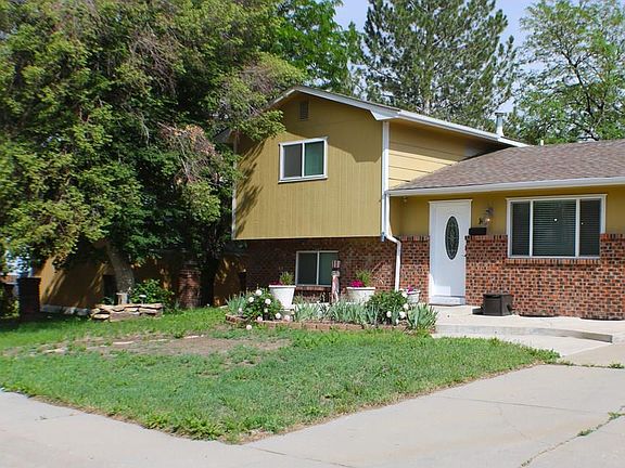 2nd image of 14 Carpenter Pl