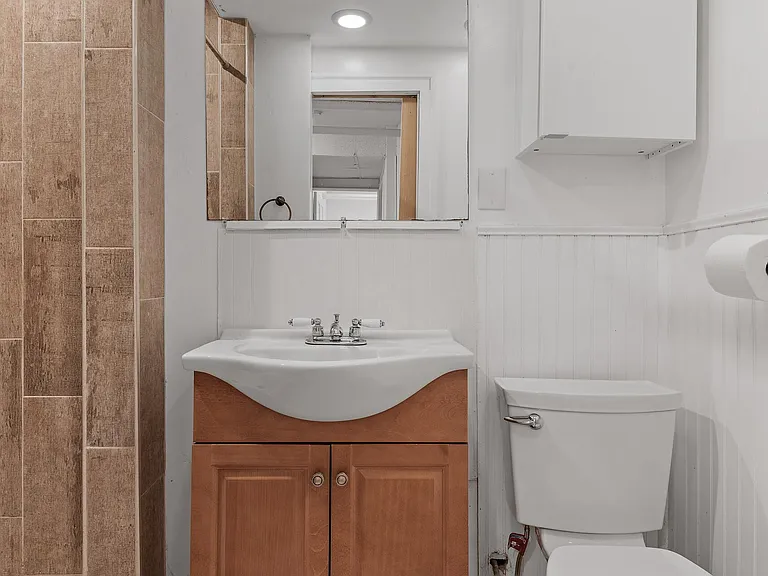 2449 Pillsbury Ave S #1 — Photo 9