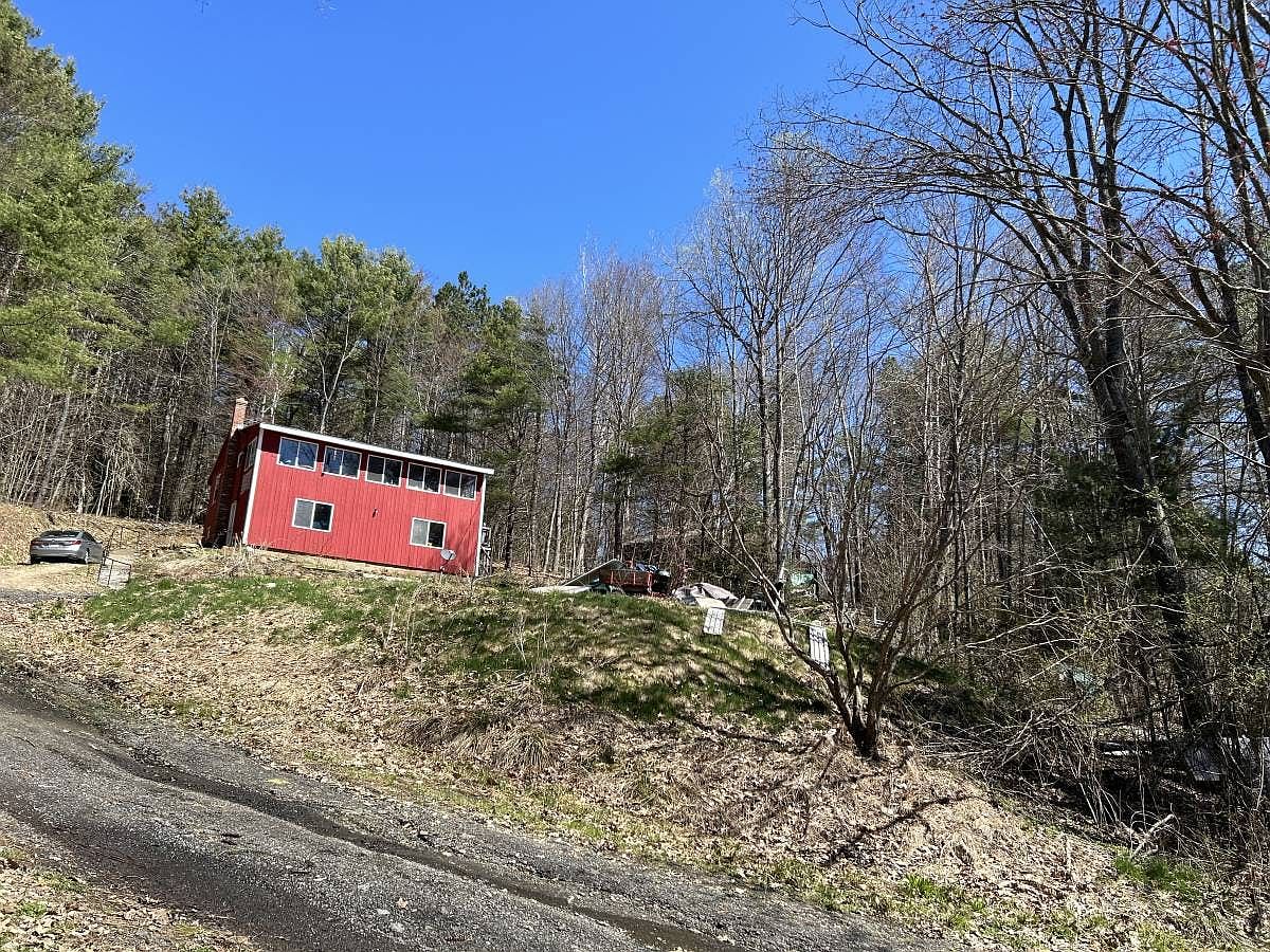 28 Monomonac Ter, Rindge, NH 03461 Zillow