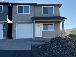 1542 W Thyme Dr, Roseburg, OR 97471