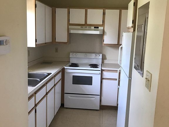 4th image of 204 W Carrol St APT 3