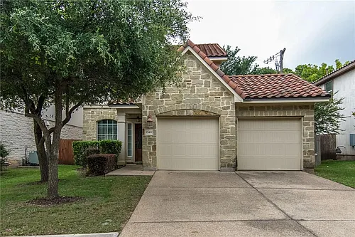 15400 Interlachen Dr Photo 1