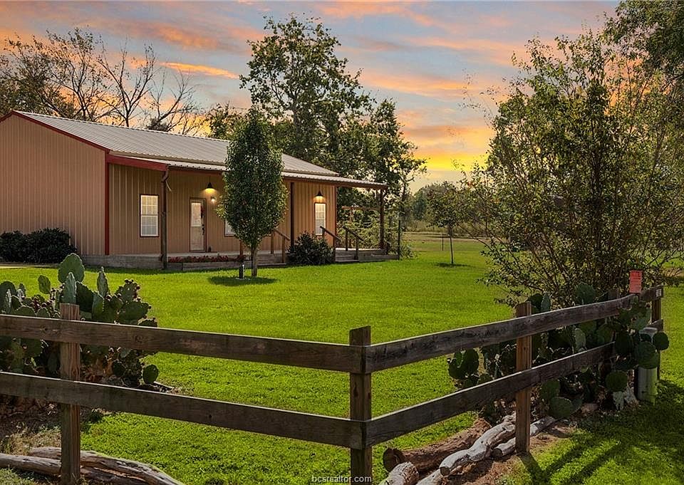 1st image of 3101 Henderson Road
