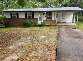 344 Edge Ave, Valparaiso, FL 32580