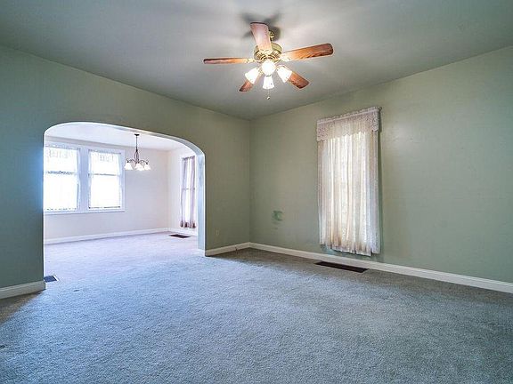 3rd image of 30 Center St
